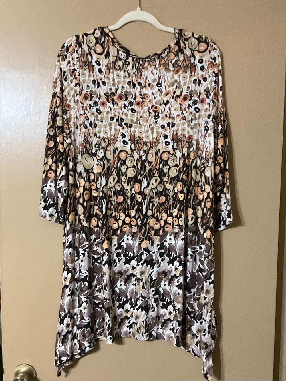 LOGO by Lori Goldstein Brown and Cream Floral Tunic Top - Picture 2 of 10